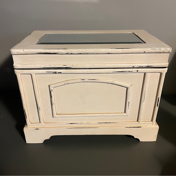 Jewelry Box/ Trinket Box - Picture 3 of 3